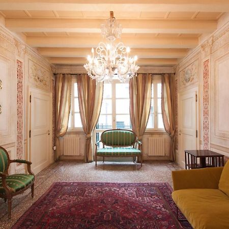Explore Venice From A Sophisticated Hideaway In San Polo المظهر الخارجي الصورة