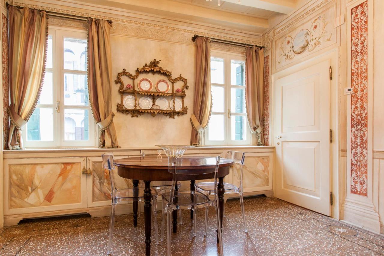 Explore Venice From A Sophisticated Hideaway In San Polo المظهر الخارجي الصورة